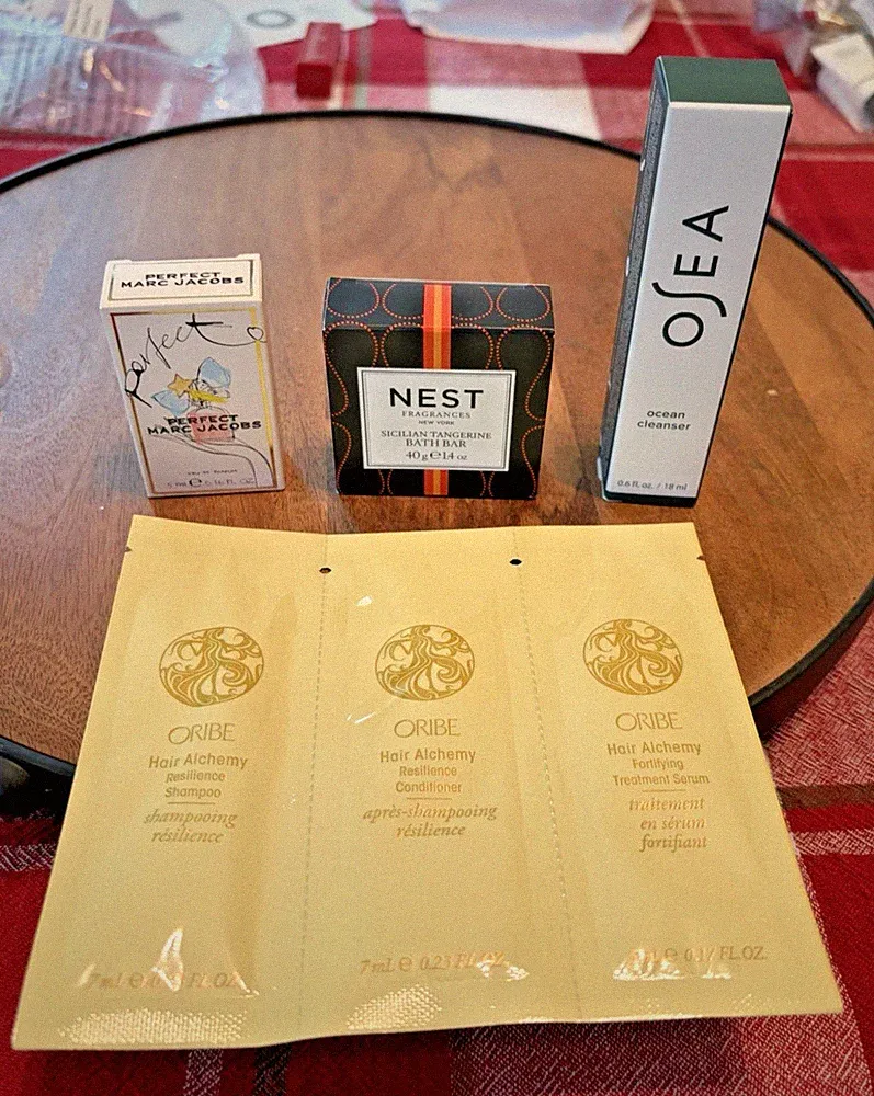 Marc Jacobs Perfume beauty holiday gift Set Travel Wedding Birthday Girl Floral